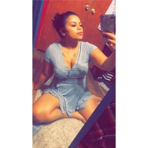 Meet your Posher, Carolina